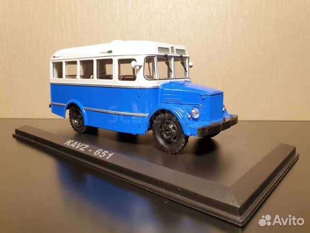 Кавз-651 kavz-651 бело-синий Classicbus 1:43