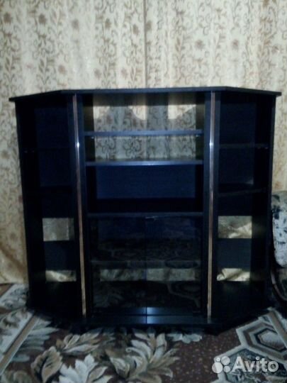 Тумба под телевизор