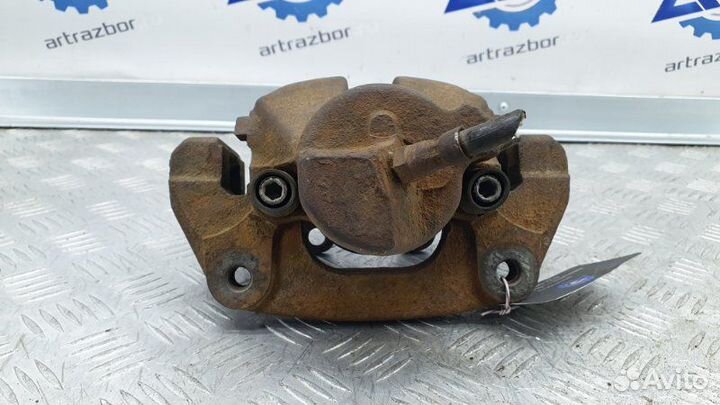 Суппорт передний левый Bmw X5 E53 M62 2001