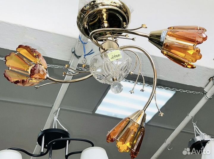 Люстра потолочная 3 плафона