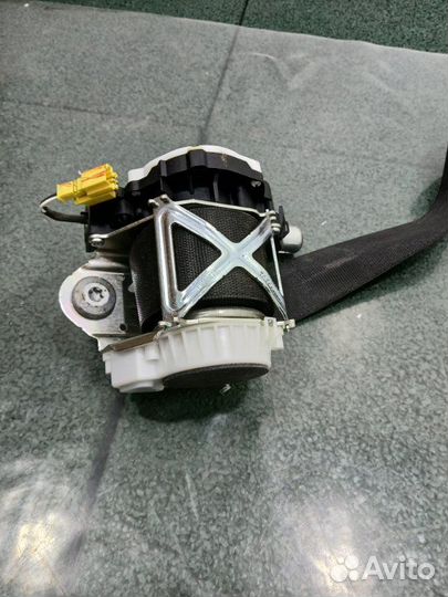 Ремень безопасности Mercedes-Benz M-Class W164