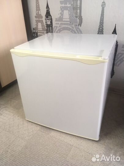 Холодильник маленький