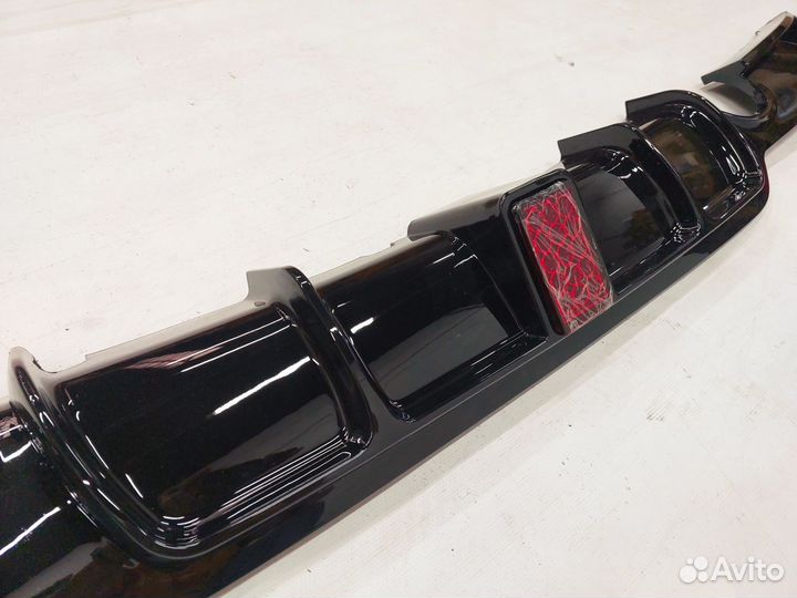 Bmw f32 f36 диффузор с фонарем LED