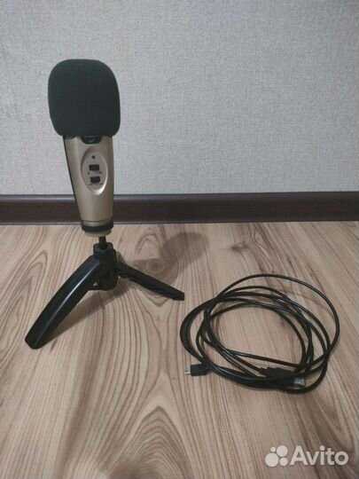 Конденсаторный USB микрофон CAD-u37