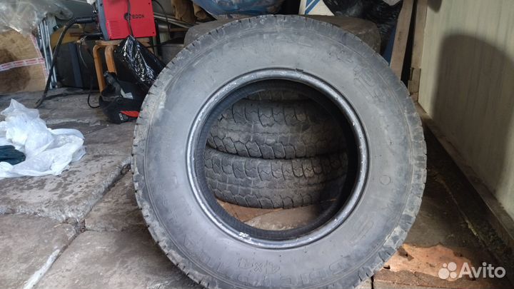 IndoRadial 6688 225/75 R16