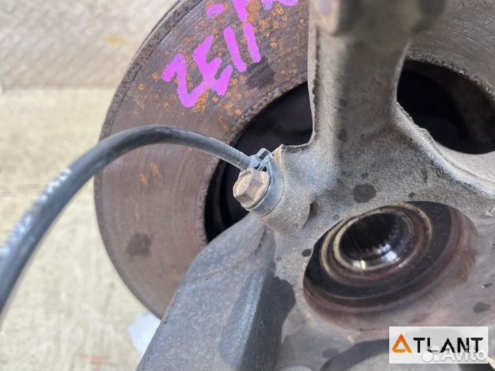 Ступица передняя правая nissan note