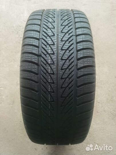 Goodyear UltraGrip 8 Performance 285/45 R20 112V