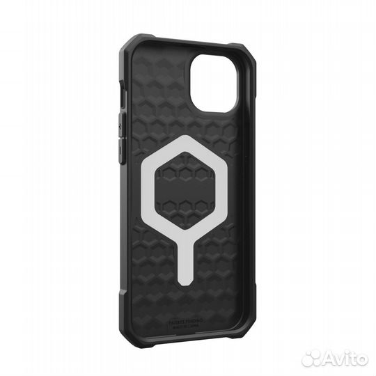 Защитный чехол UAG Essential Armor MagSafe iPhone