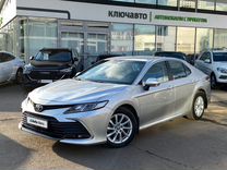 Toyota Camry 2.5 AT, 2021, 38 386 км, с пробегом, цена 3 050 000 руб.