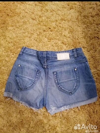 Джинсовые шорты