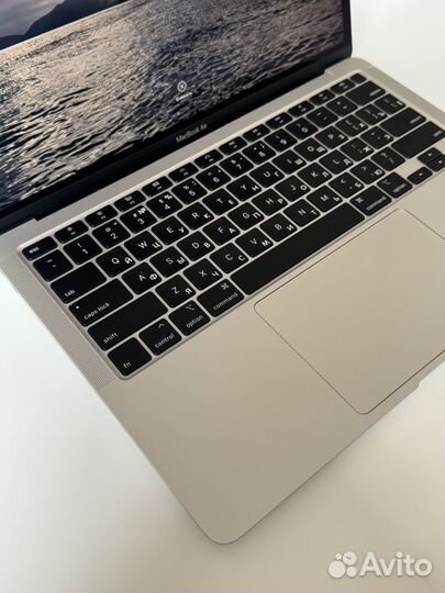 Apple MacBook Air 2020 256gb