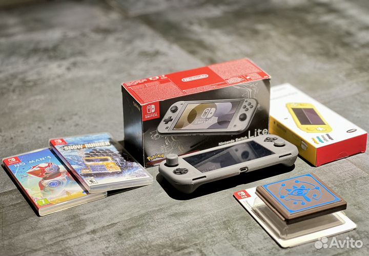 Nintendo Switch Lite Dialga and Palkia