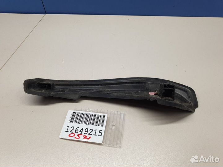 Накладка двери багажника правая BMW X5 G05 2018