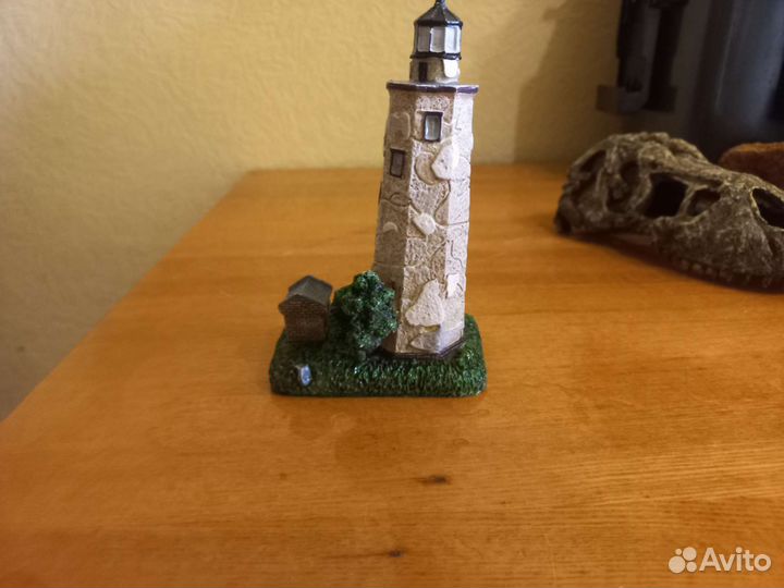 Декорации для аквариума и грунт