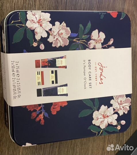 Готовая косметичка / Мужская и женская косметика