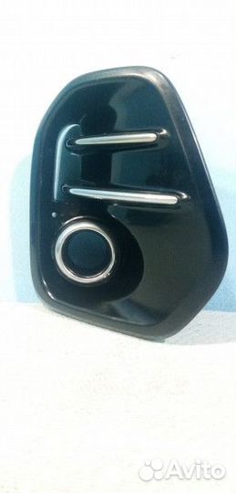 Рамка противотуманной фары левой Kia Sportage 4 (Q