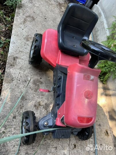 Трактор с педалями