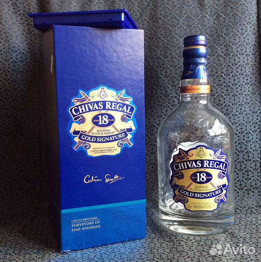 Бутылка в коробе Chivas Regal Scotch Whisky