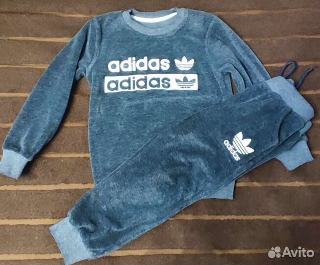 Спортивный костюм adidas для мальчика