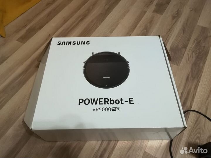 Моющий робот-пылесос samsung