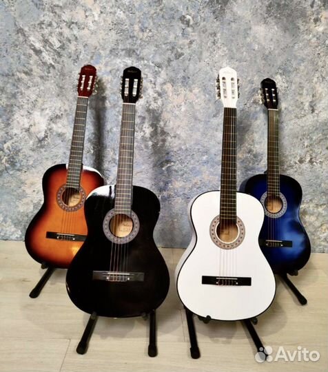 Классическая гитара новая с чехлом
