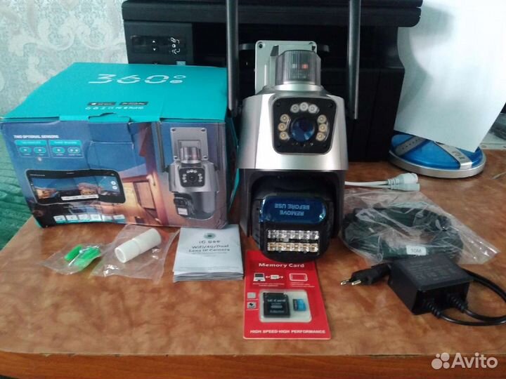 Беспроводная поворотная wifi камера с двумя экрано