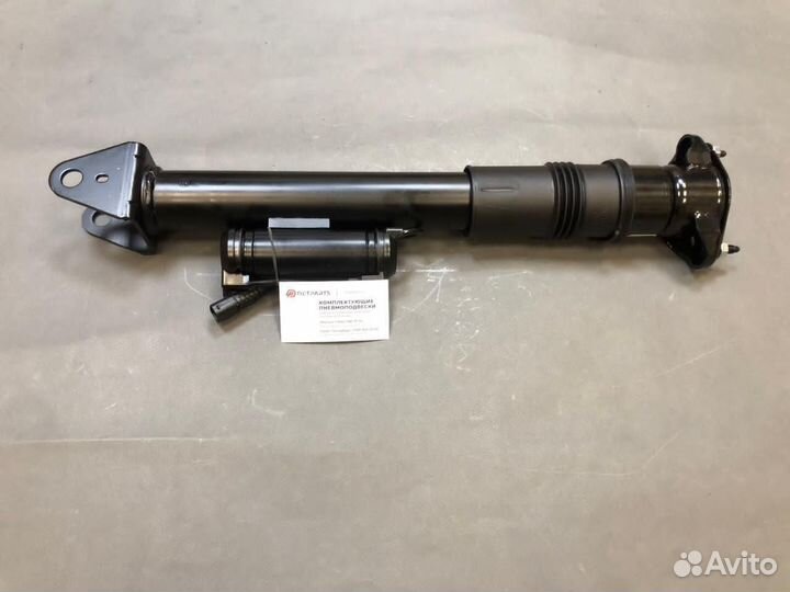 GLE 166 амотизатор мерседес A2923201600