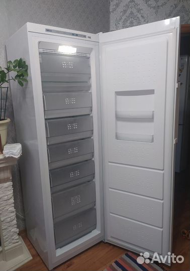Морозильная камера атлант 7606