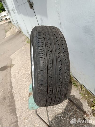 R15 Hankook Optimo ME02 K424 205/65, PCD 5x108 DIA 58.1