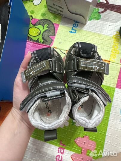 Босоножки детские