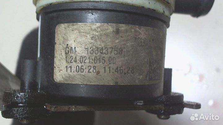 Насос водяной Opel Astra J, 2011