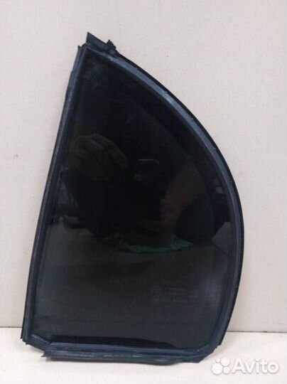 Стекло двери задней левой форточка Honda Civic 4D