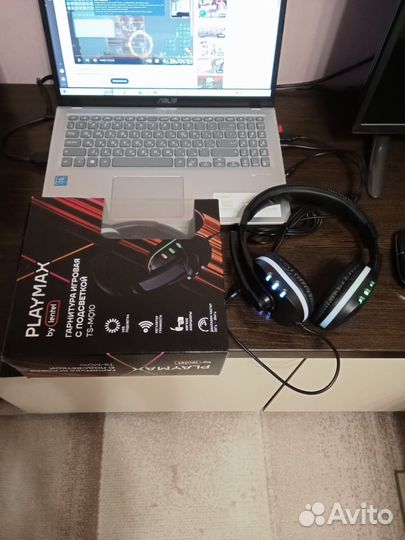 Гарнитура наушники новые с подсветкой