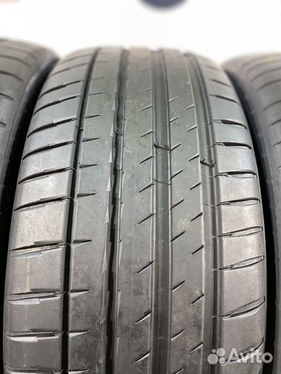 Michelin Pilot Sport 4 225/45 R19 96W