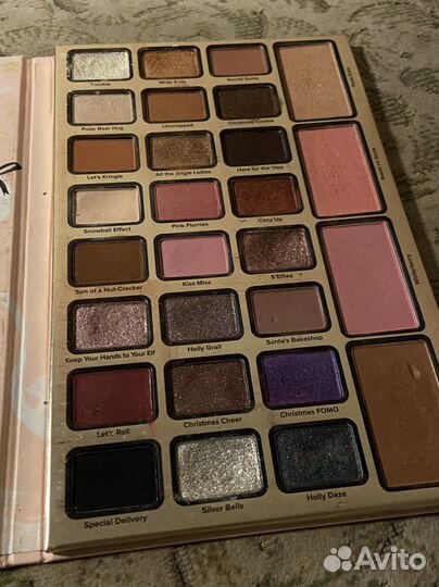 Палетка теней too faced