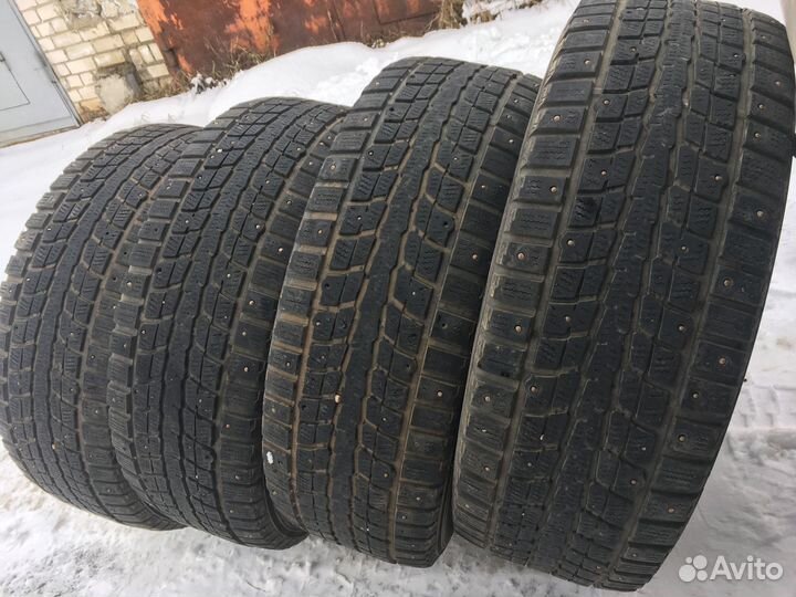 Dunlop SP Winter Ice 01 235/65 R17