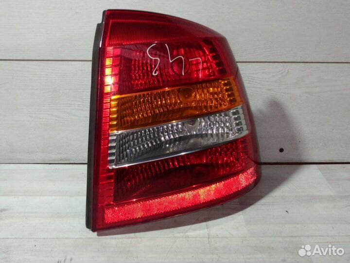 Фонарь правый Opel Astra G X16SZR 1999