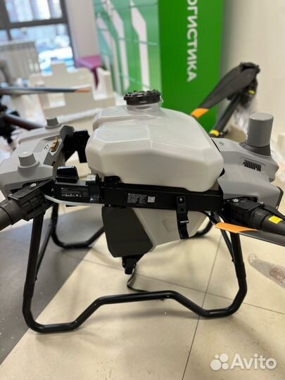 Комплект квадрокоптер DJI Agras T40