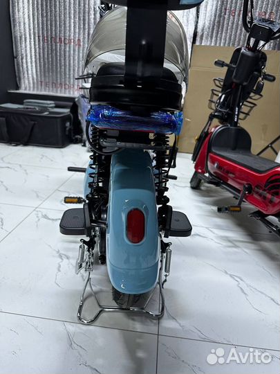 Новый Электроскутер 600вт Sky way