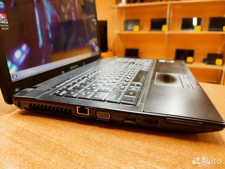 Ноутбук lenovo G560 i3/4Гб/320гб/GeForce 310M