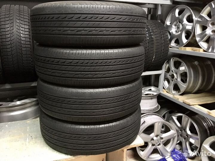Bridgestone Regno GR-XII 215/60 R16