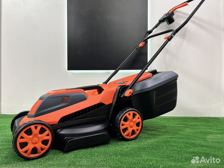 Газонокосилка электр Patriot PT1433E(32см, 1,4кВт)