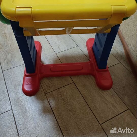 Детский стол