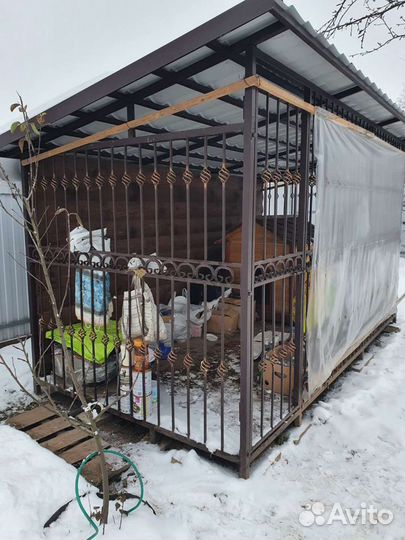 Вольер кованный