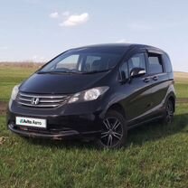 Honda Freed 1.5 AT, 2010, 154 000 км, с пробегом, цена 735 000 руб.