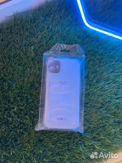 Чехол на iPhone 11