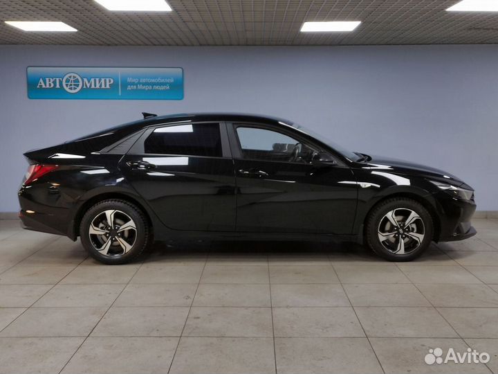 Hyundai Elantra 1.6 AT, 2022, 82 743 км