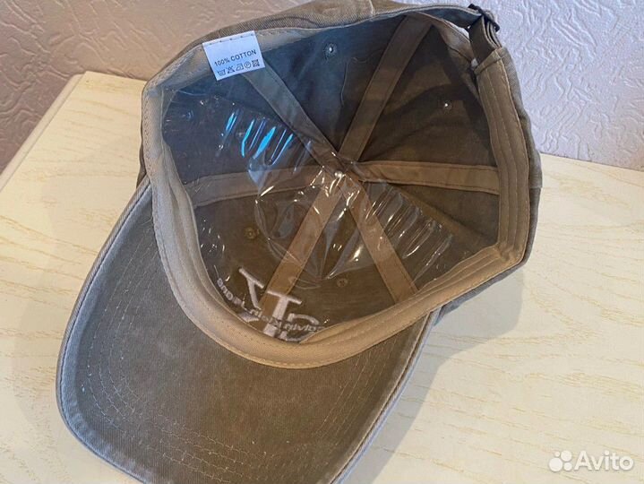 Кепка Calvin Klein suit