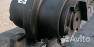 Опорный каток на Komatsu PC55