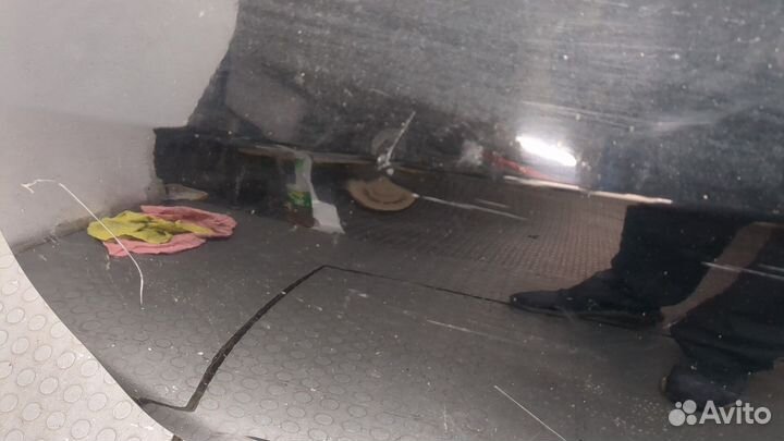 Дверь боковая левая передняя Subaru Forester (S12)